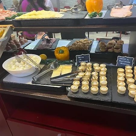 Miramonti Simple 酒店